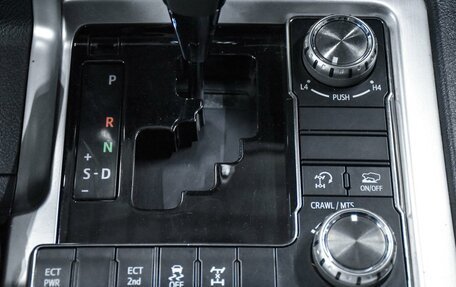 Toyota Land Cruiser 200, 2016 год, 7 499 000 рублей, 20 фотография