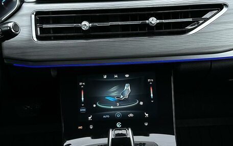 Chery Tiggo 8 Pro, 2022 год, 2 125 000 рублей, 10 фотография