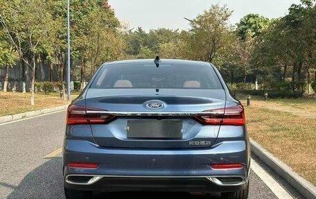 Ford Escort, 2021 год, 1 200 007 рублей, 5 фотография