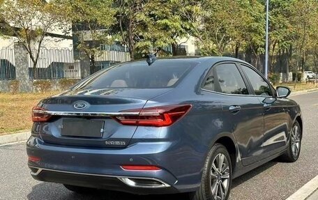 Ford Escort, 2021 год, 1 200 007 рублей, 4 фотография