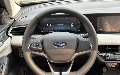 Ford Escort, 2021 год, 1 200 007 рублей, 9 фотография