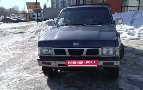 Nissan Datsun D21, 1990 год, 900 000 рублей, 2 фотография