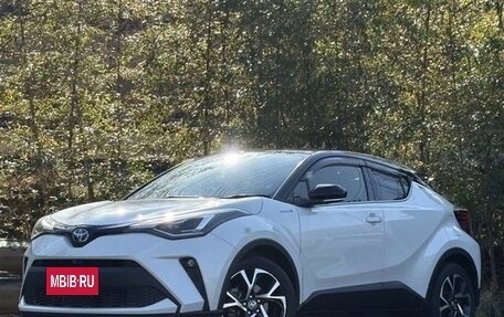 Toyota C-HR I рестайлинг, 2022 год, 1 754 000 рублей, 3 фотография