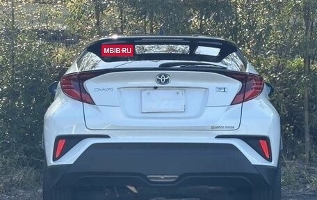 Toyota C-HR I рестайлинг, 2022 год, 1 754 000 рублей, 5 фотография