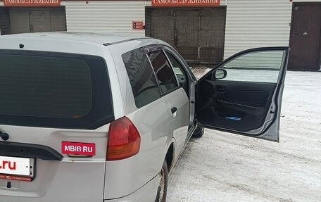 Mazda Familia Y11, 2000 год, 240 000 рублей, 4 фотография