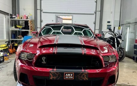 Ford Mustang VI рестайлинг, 2013 год, 9 500 000 рублей, 3 фотография