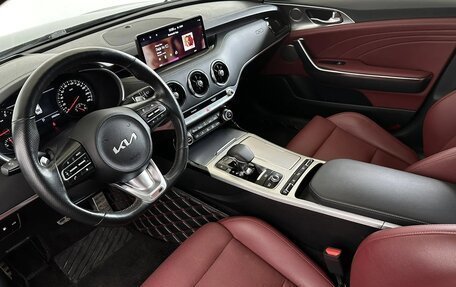 KIA Stinger I, 2023 год, 3 595 000 рублей, 9 фотография