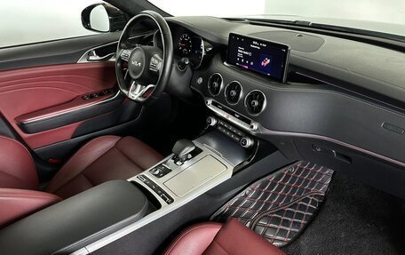 KIA Stinger I, 2023 год, 3 595 000 рублей, 19 фотография