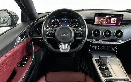 KIA Stinger I, 2023 год, 3 595 000 рублей, 12 фотография