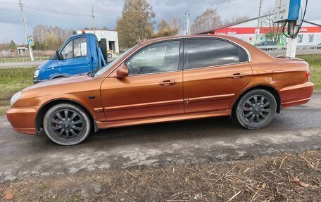 Hyundai Sonata IV рестайлинг, 2004 год, 190 000 рублей, 1 фотография