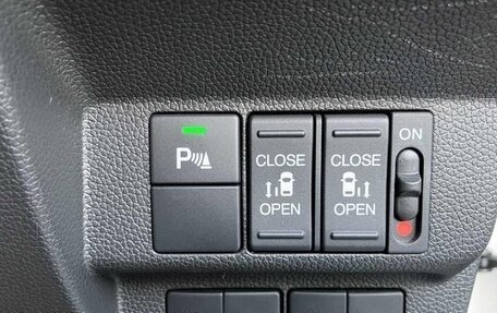 Honda Freed II, 2022 год, 1 405 000 рублей, 13 фотография