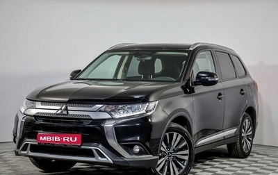 Mitsubishi Outlander III рестайлинг 3, 2019 год, 1 949 000 рублей, 1 фотография