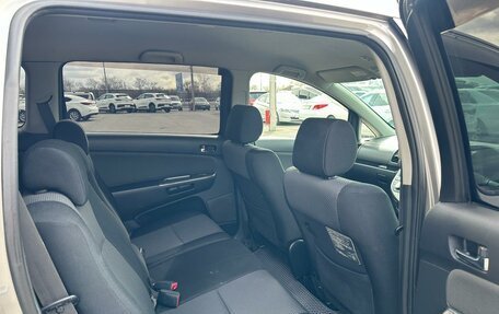 Toyota Wish II, 2006 год, 929 000 рублей, 18 фотография