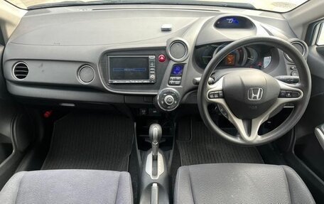 Honda Insight II рестайлинг, 2011 год, 670 000 рублей, 6 фотография