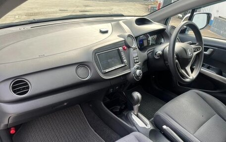 Honda Insight II рестайлинг, 2011 год, 670 000 рублей, 8 фотография