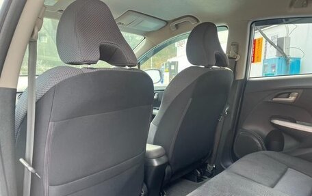 Honda Insight II рестайлинг, 2011 год, 670 000 рублей, 14 фотография