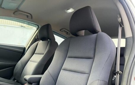 Honda Insight II рестайлинг, 2011 год, 670 000 рублей, 16 фотография