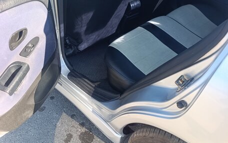 Mitsubishi Carisma I, 2001 год, 330 000 рублей, 6 фотография