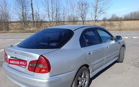 Mitsubishi Carisma I, 2001 год, 330 000 рублей, 2 фотография