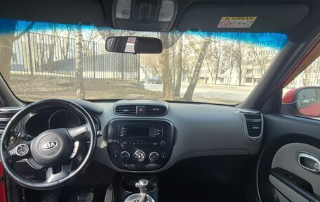 KIA Soul II рестайлинг, 2014 год, 1 300 000 рублей, 6 фотография