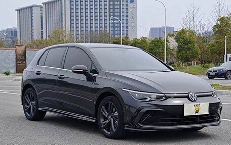 Volkswagen Golf VIII, 2023 год, 1 785 080 рублей, 4 фотография