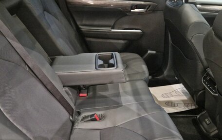 Toyota Highlander, 2026 год, 6 490 000 рублей, 15 фотография