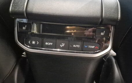 Toyota Highlander, 2026 год, 6 490 000 рублей, 13 фотография