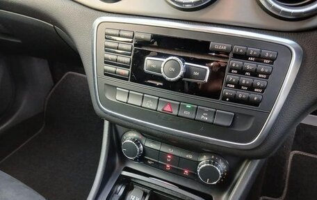 Mercedes-Benz CLA, 2016 год, 1 135 000 рублей, 14 фотография