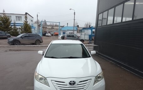 Toyota Camry, 2008 год, 1 170 000 рублей, 1 фотография