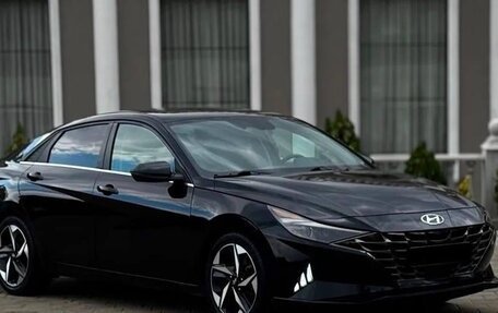 Hyundai Elantra, 2022 год, 2 050 000 рублей, 1 фотография