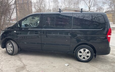 Hyundai Grand Starex Grand Starex I рестайлинг 2, 2018 год, 3 420 000 рублей, 1 фотография