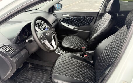 Hyundai Solaris II рестайлинг, 2012 год, 850 000 рублей, 16 фотография