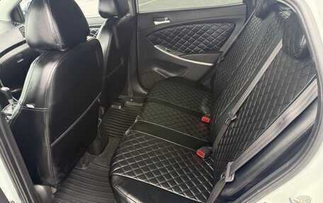 Hyundai Solaris II рестайлинг, 2012 год, 850 000 рублей, 17 фотография