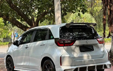 Honda Fit, 2022 год, 1 210 005 рублей, 5 фотография