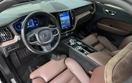 Volvo XC60 II, 2022 год, 4 760 018 рублей, 6 фотография