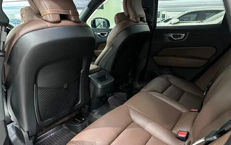 Volvo XC60 II, 2022 год, 4 760 018 рублей, 7 фотография