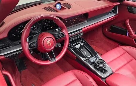 Porsche 911, 2024 год, 18 090 000 рублей, 7 фотография