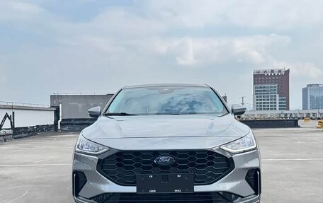 Ford Focus IV, 2022 год, 1 312 080 рублей, 2 фотография