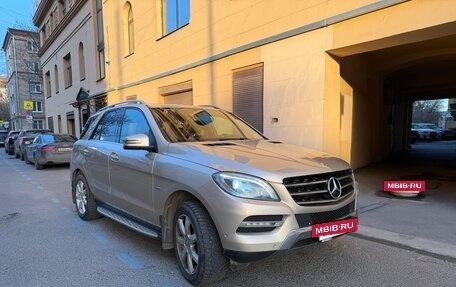 Mercedes-Benz M-Класс, 2012 год, 2 000 000 рублей, 3 фотография