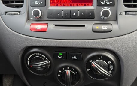 KIA Rio II, 2011 год, 698 000 рублей, 21 фотография