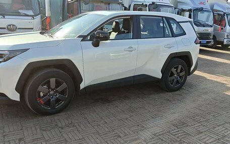 Toyota RAV4, 2026 год, 4 450 000 рублей, 2 фотография