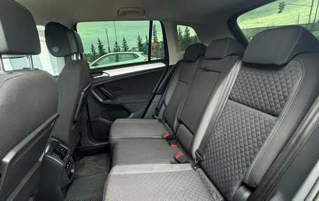 Volkswagen Tiguan II, 2018 год, 2 650 000 рублей, 10 фотография