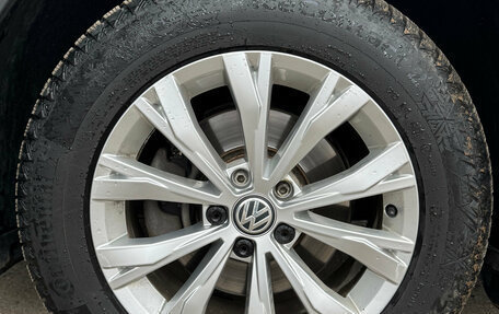 Volkswagen Tiguan II, 2018 год, 2 650 000 рублей, 26 фотография