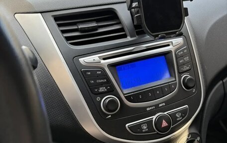 Hyundai Solaris II рестайлинг, 2013 год, 950 000 рублей, 7 фотография