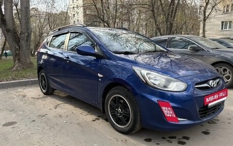 Hyundai Solaris II рестайлинг, 2013 год, 950 000 рублей, 3 фотография