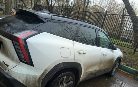 Geely Atlas, 2024 год, 2 700 000 рублей, 2 фотография