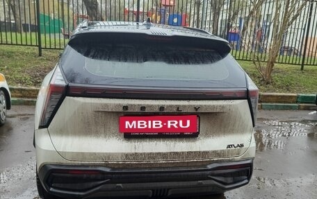 Geely Atlas, 2024 год, 2 700 000 рублей, 3 фотография