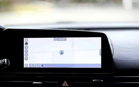 Hyundai Elantra, 2022 год, 2 050 000 рублей, 13 фотография