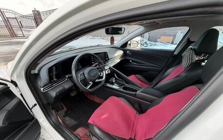 Hyundai Elantra, 2023 год, 1 550 000 рублей, 8 фотография