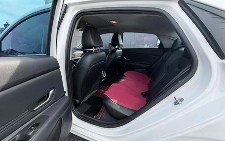 Hyundai Elantra, 2023 год, 1 550 000 рублей, 7 фотография